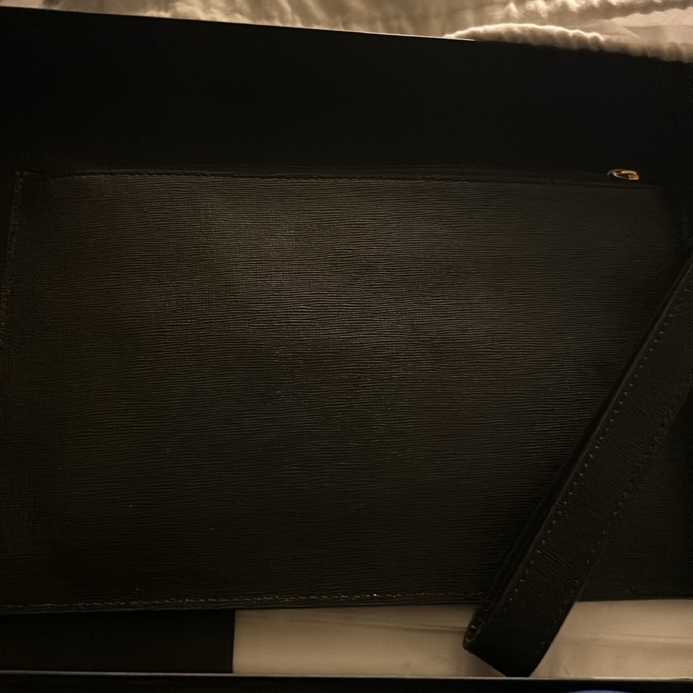 Versace clutch - Picture 6 of 11
